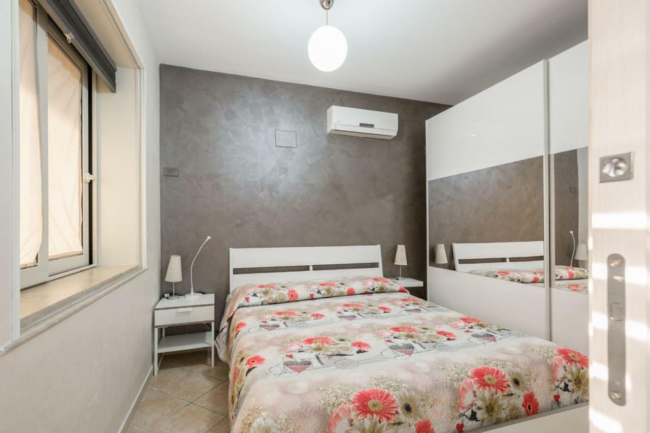 Calabernardo Home Malacala Bagian luar foto